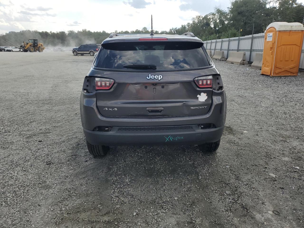 2018 Jeep Compass Sport VIN: 3C4NJDAB5JT211841 Lot: 83878155
