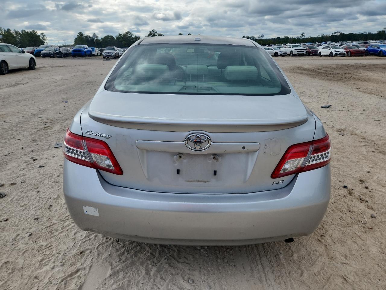 2011 Toyota Camry Base VIN: 4T1BF3EK5BU226481 Lot: 81886175