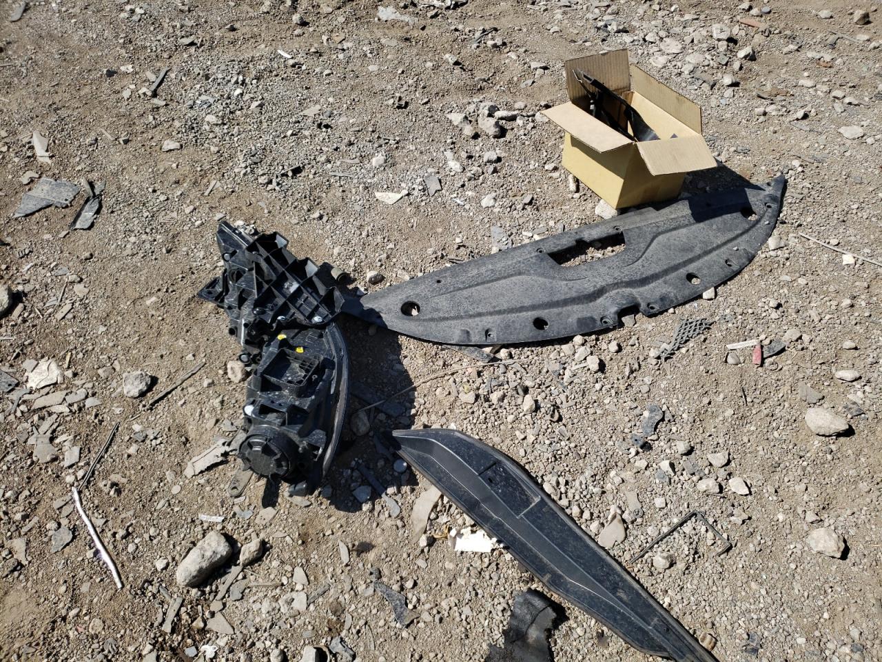 2015 Chrysler 200 Limited VIN: 1C3CCCAB7FN704203 Lot: 71508575