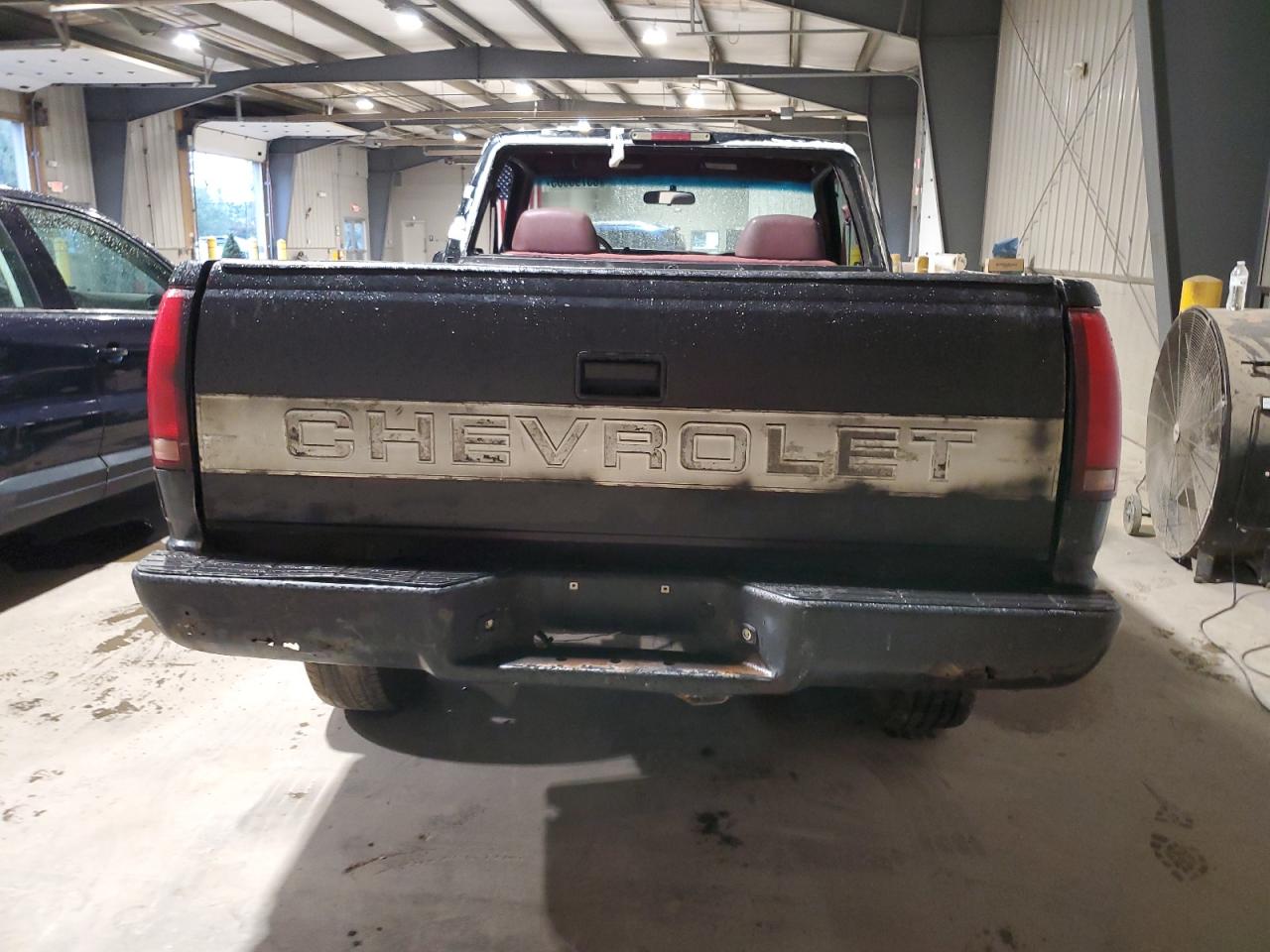 1998 Chevrolet Gmt-400 K1500 VIN: 1GCEK14W1WZ277717 Lot: 83796005