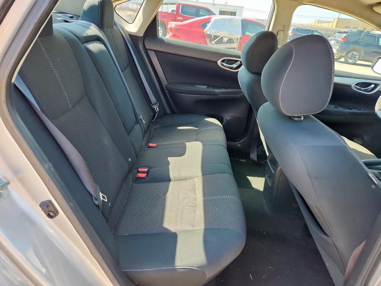 2015 Nissan Sentra S VIN: 3N1AB7AP4FY225963 Lot: 84059805