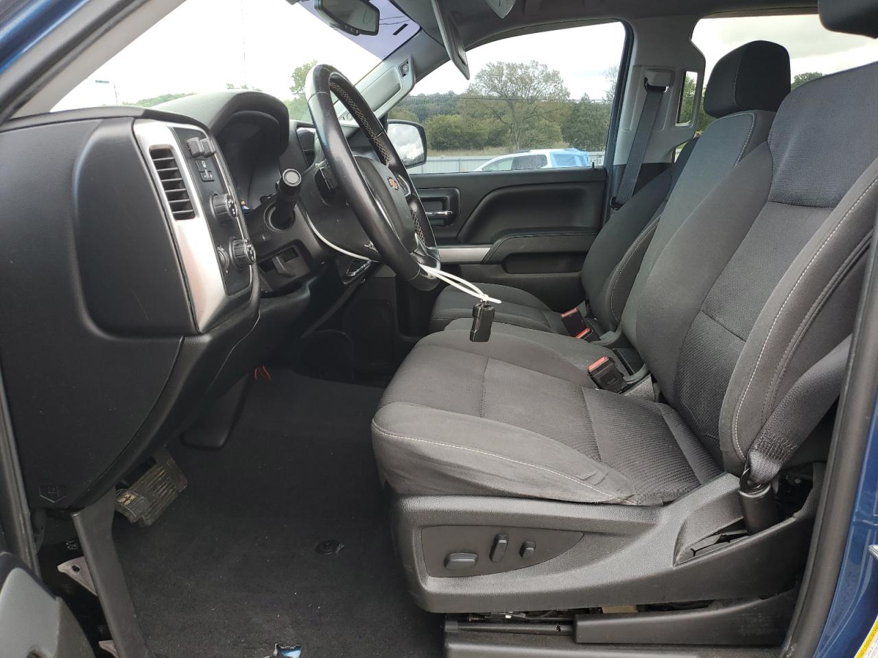 2018 Chevrolet Silverado K1500 Lt VIN: 3GCUKREC4JG551015 Lot: 82119515