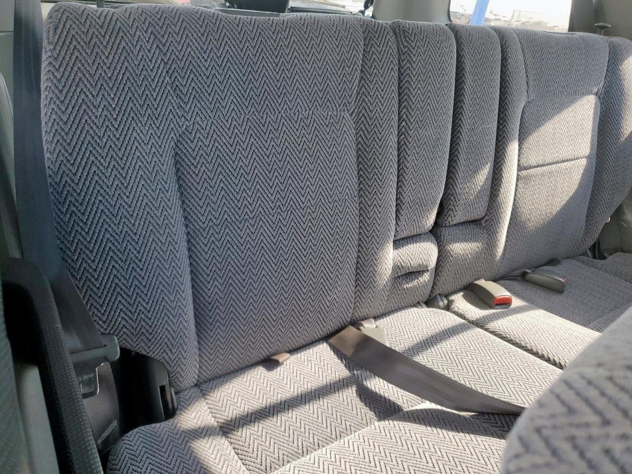 1998 Honda Cr-V Lx VIN: JHLRD2843WC000115 Lot: 81582075