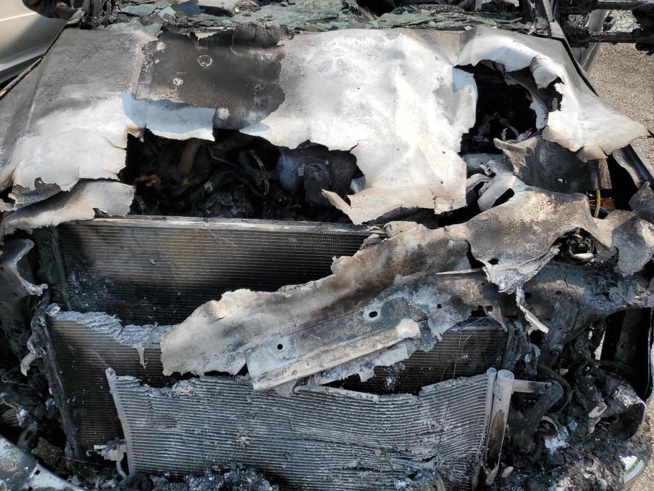 2022 Ford F550 Super Duty VIN: 1FDUF5GT0NEE52579 Lot: 70858035