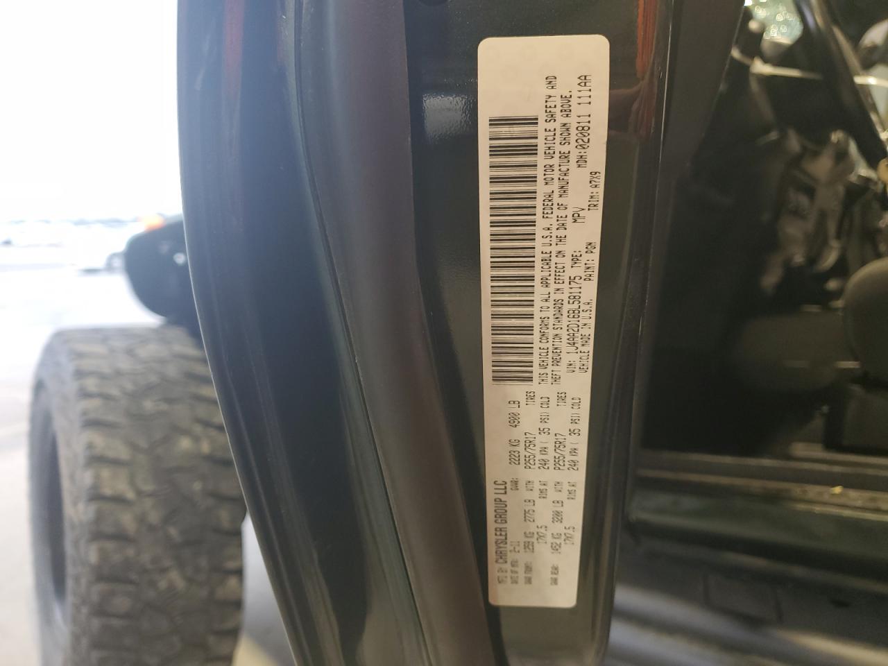 2011 Jeep Wrangler Sport VIN: 1J4AA2D16BL581175 Lot: 82091945