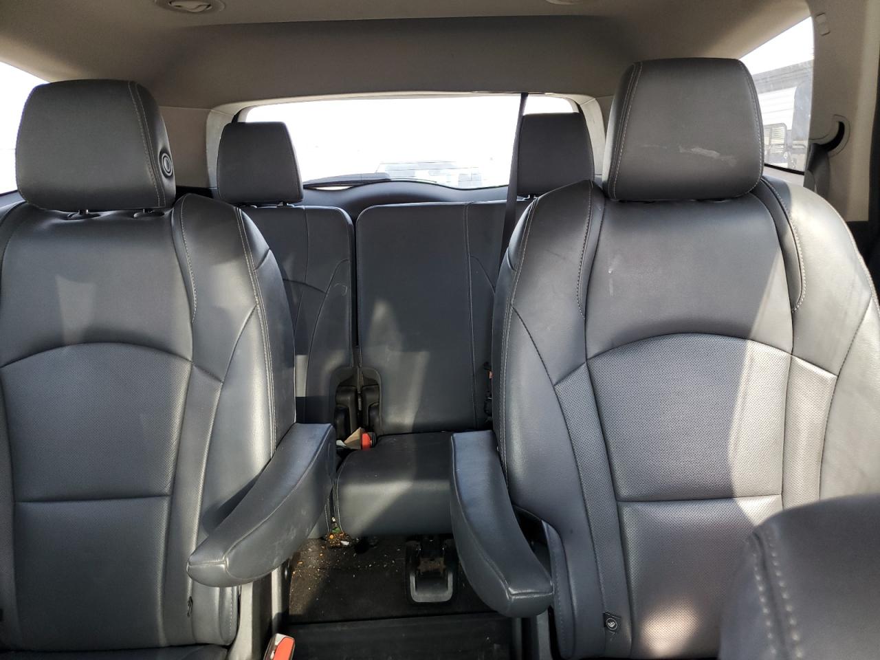 2018 Buick Enclave Essence VIN: 5GAERBKW7JJ127091 Lot: 71056665