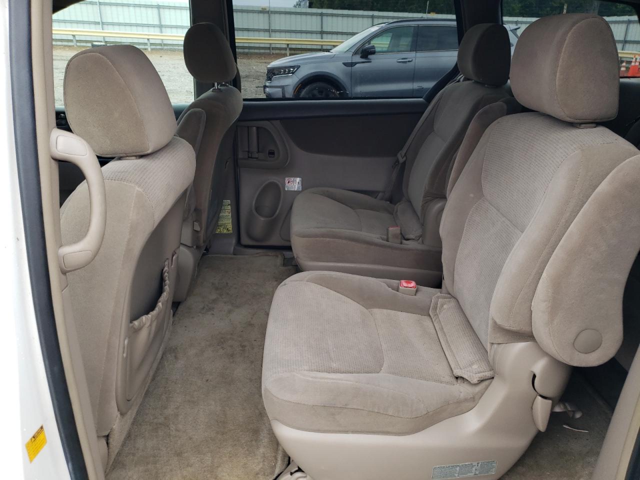 2005 Toyota Sienna Ce VIN: 5TDZA23C35S327714 Lot: 81909225