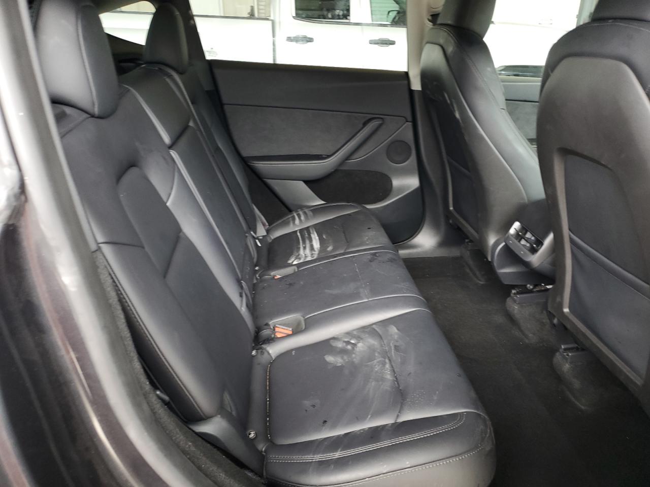 2024 Tesla Model Y VIN: 7SAYGDED4RF047423 Lot: 71126015