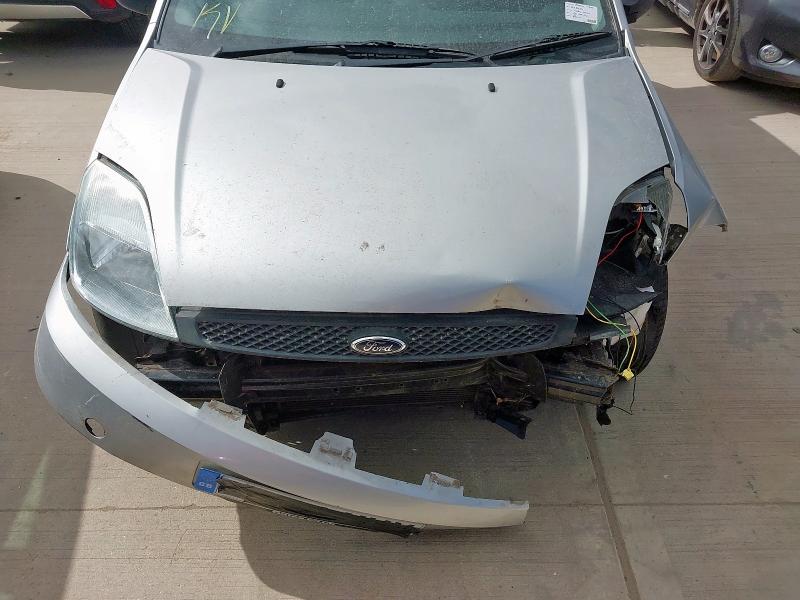 2004 FORD FIESTA FINESSE 