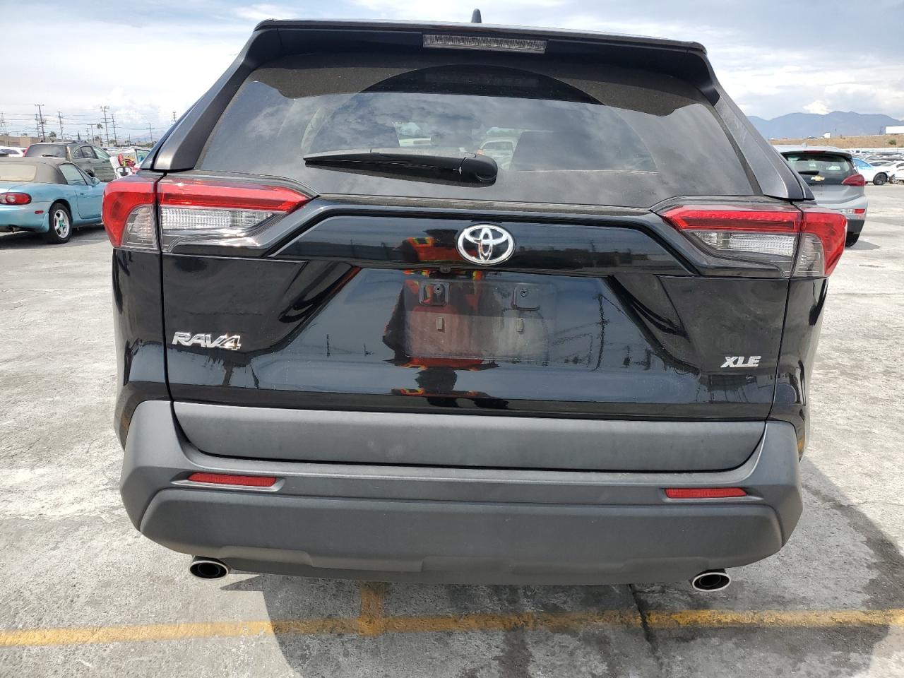 2021 Toyota Rav4 Xle VIN: 2T3W1RFV3MC095770 Lot: 81143885