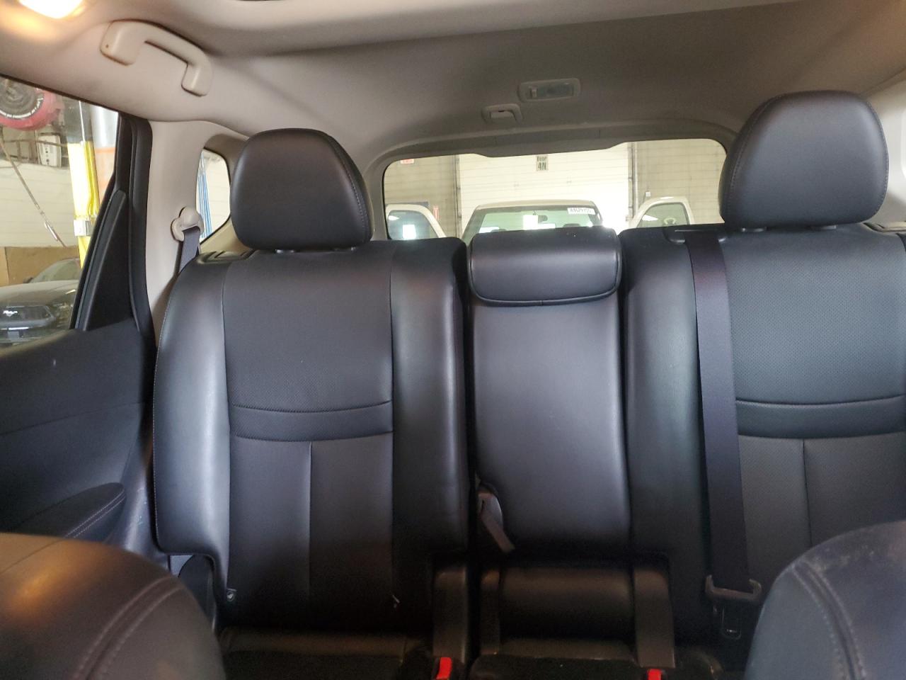 2018 Nissan Rogue S VIN: JN8AT2MV5JW315232 Lot: 84063455