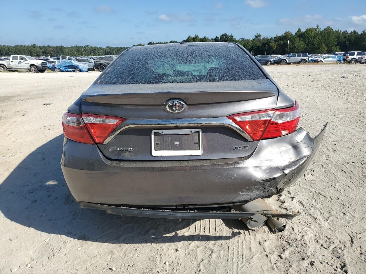 2016 Toyota Camry Le VIN: 4T1BF1FK1GU224267 Lot: 81294635