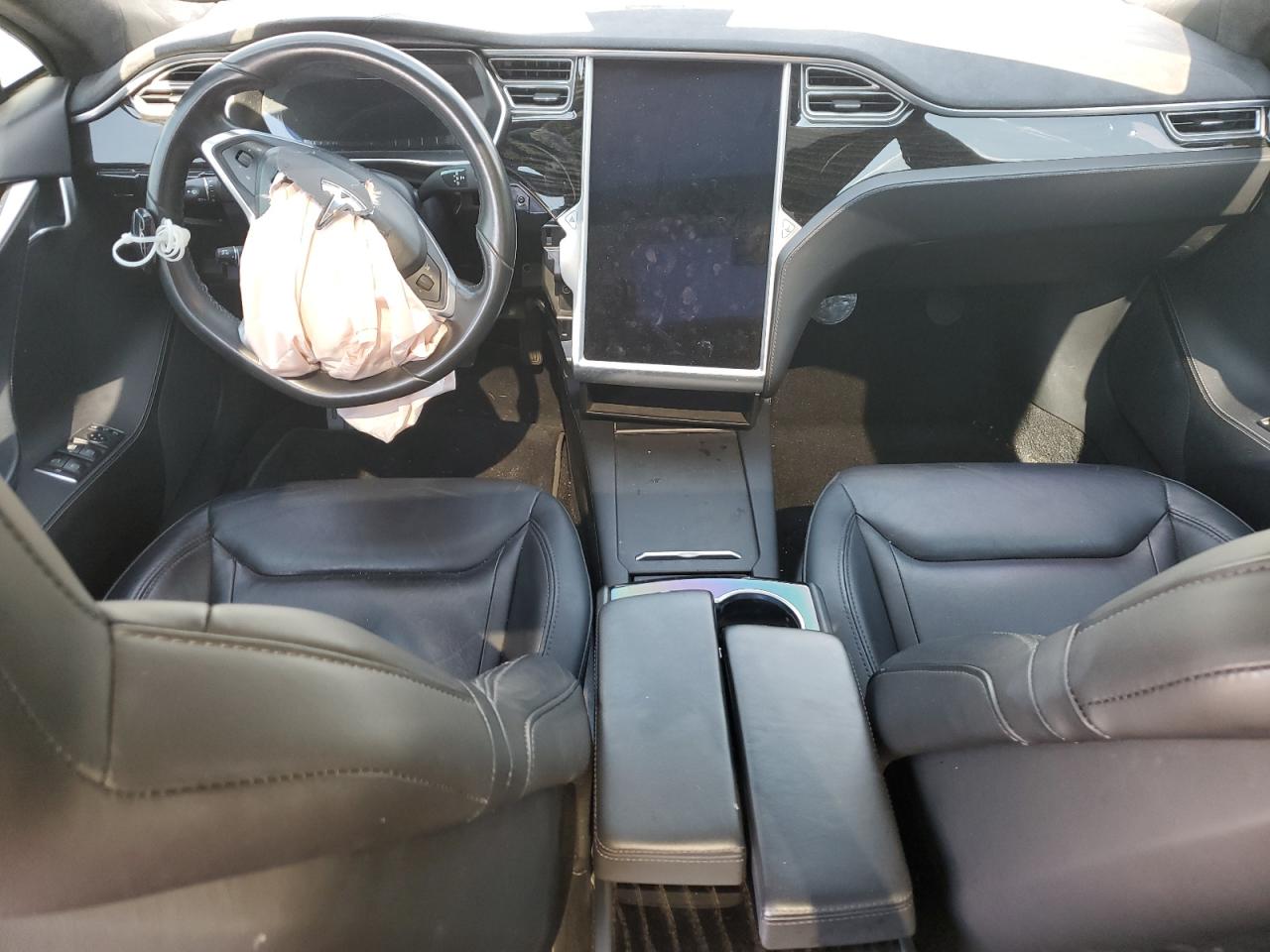 2016 Tesla Model S VIN: 5YJSA1E22GF172807 Lot: 71556535