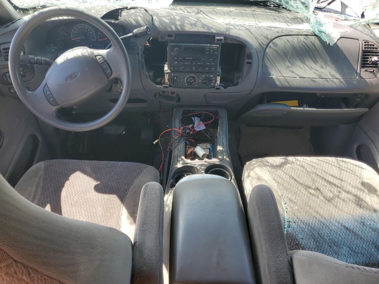 1999 Ford Expedition VIN: 1FMRU1768XLB67870 Lot: 84023885