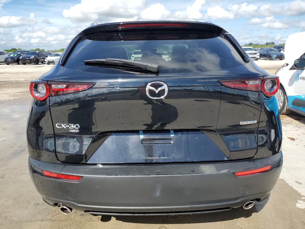 2025 Mazda Cx-30 Preferred VIN: 3MVDMBCMXSM777607 Lot: 81297975