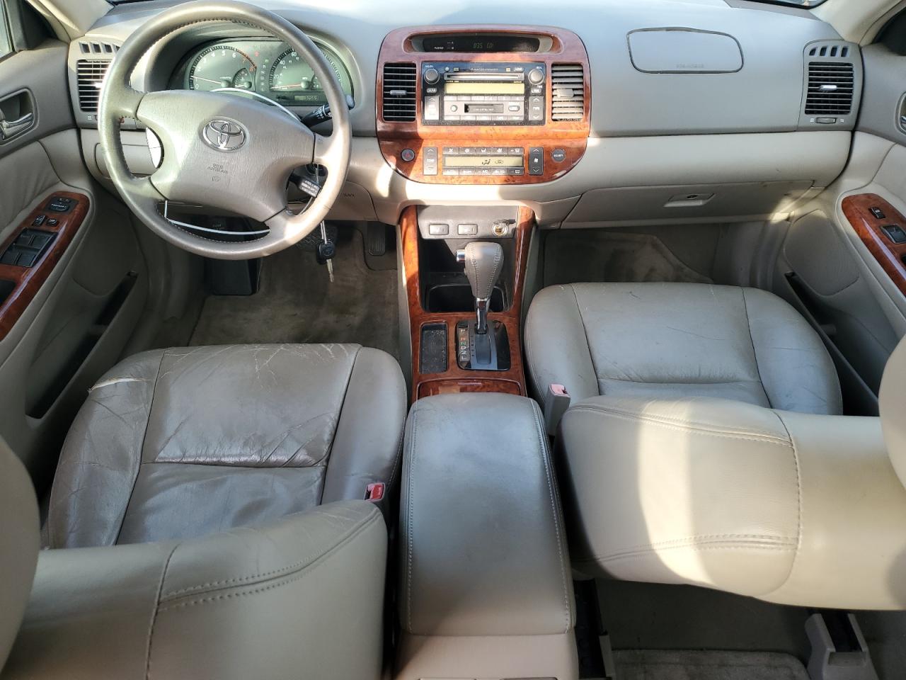 2003 Toyota Camry Le VIN: 4T1BE30K33U683589 Lot: 84457865