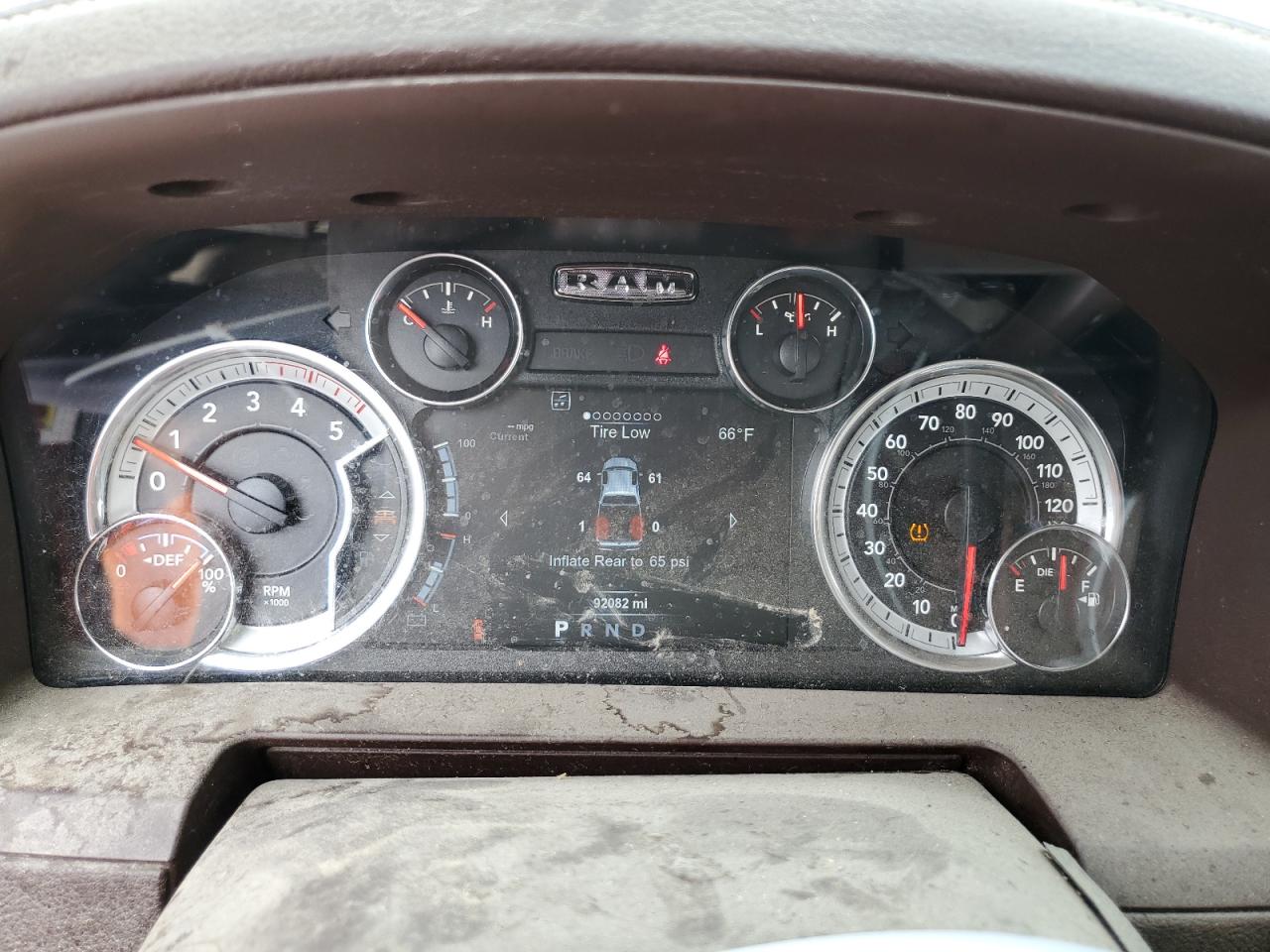 2018 Ram 2500 Laramie VIN: 3C6UR5FL0JG223276 Lot: 70909045