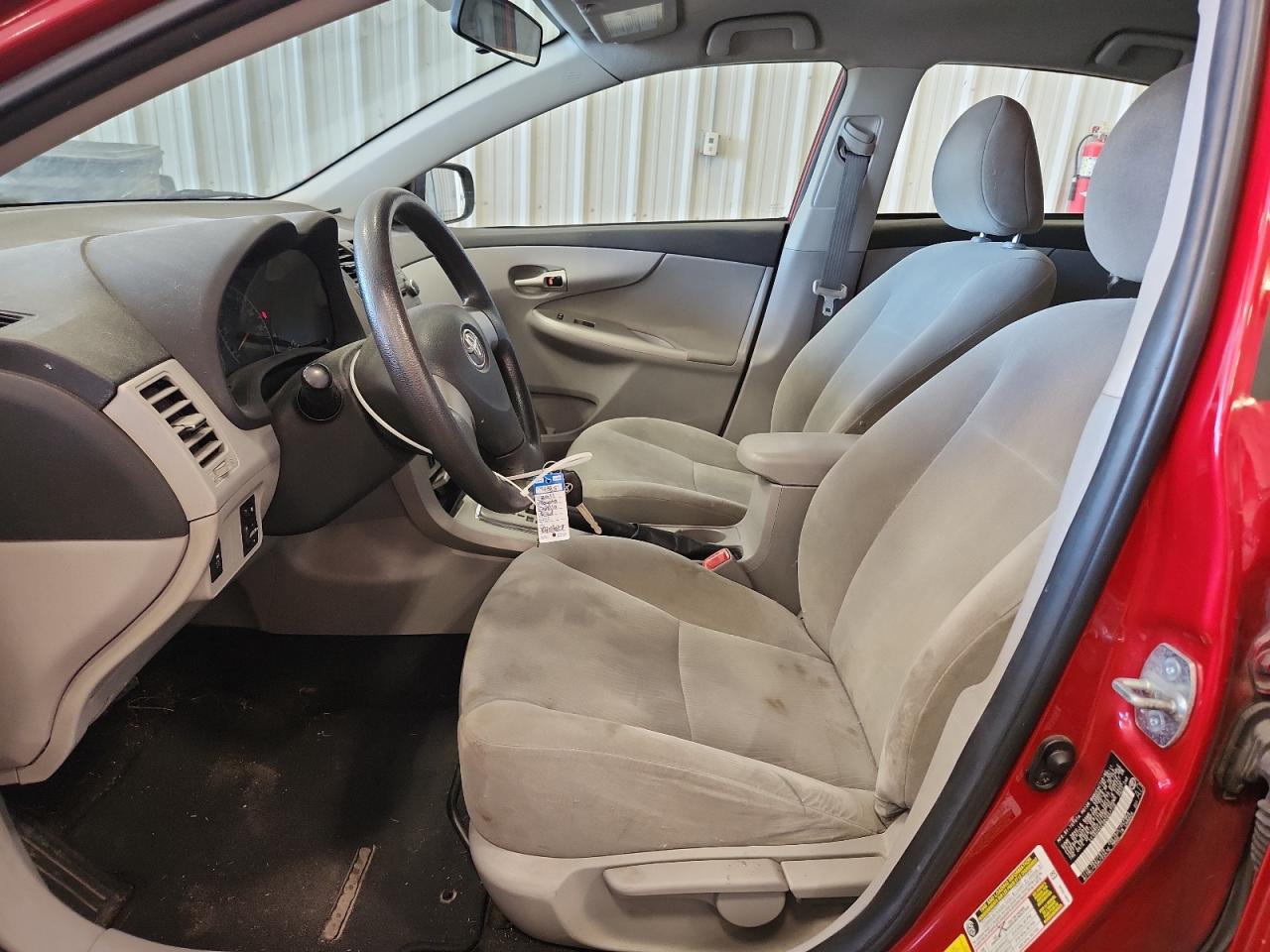 2011 Toyota Corolla Base VIN: 2T1BU4EE0BC647726 Lot: 81853295