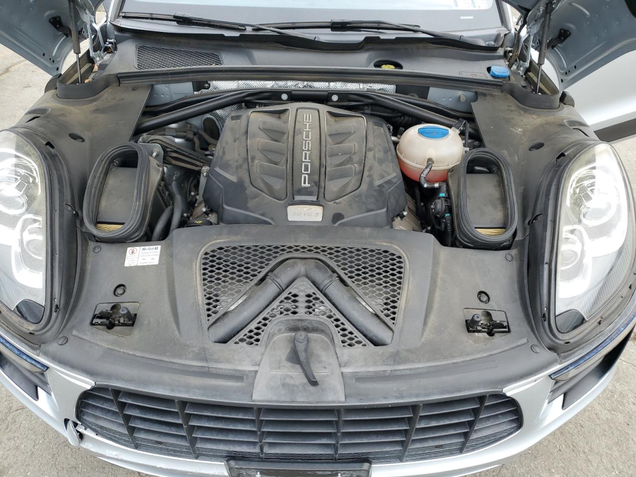 2015 Porsche Macan S VIN: WP1AB2A54FLB59582 Lot: 81285135