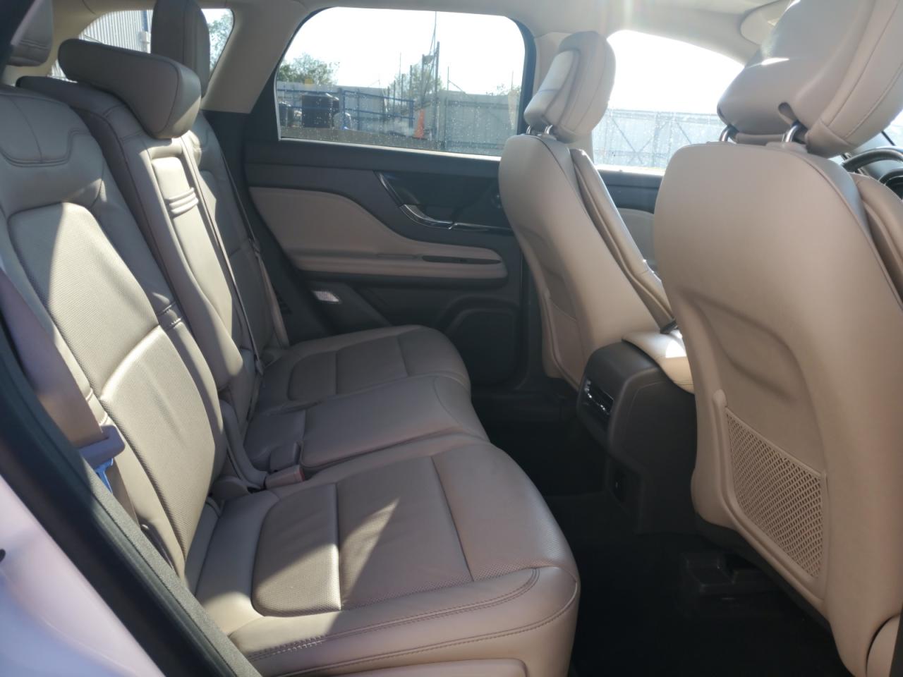 2020 Lincoln Corsair Reserve VIN: 5LMCJ2C98LUL11715 Lot: 84272405