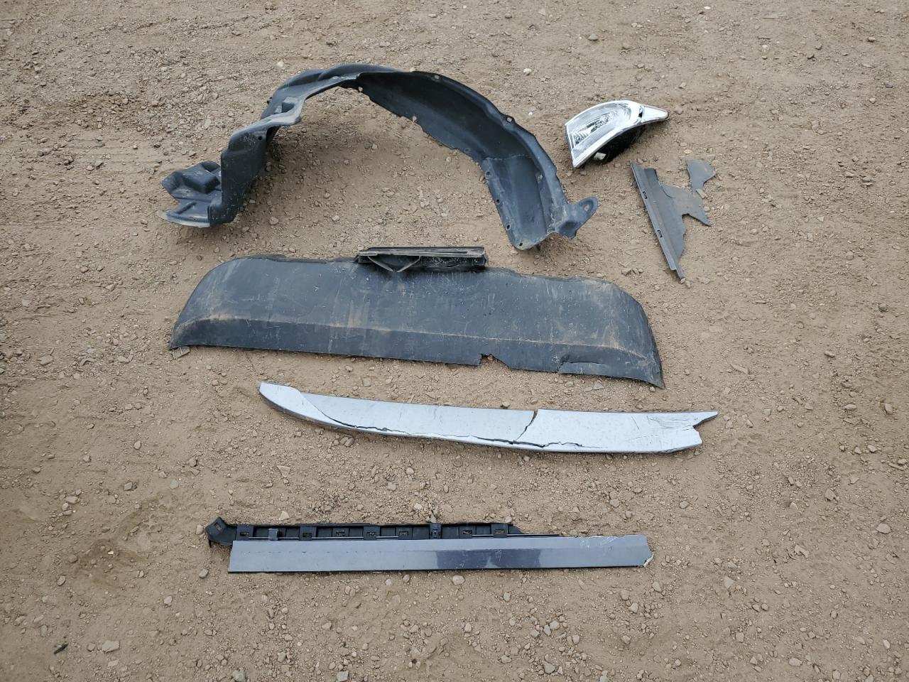 2017 Toyota Tacoma Double Cab VIN: 3TMCZ5AN9HM104442 Lot: 81242535