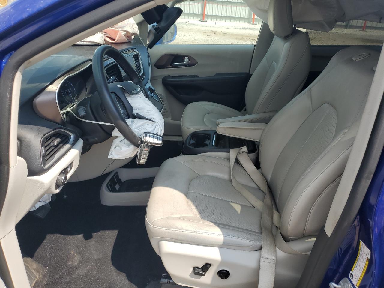 2018 Chrysler Pacifica Touring L VIN: 2C4RC1BG0JR351013 Lot: 81628045