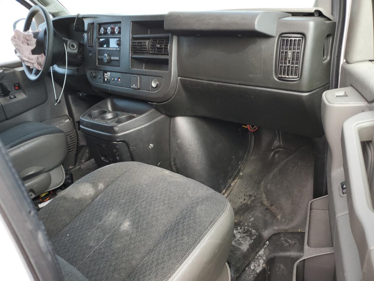 2021 Chevrolet Express G2500 VIN: 1GCWGAFP7M1257933 Lot: 80378405