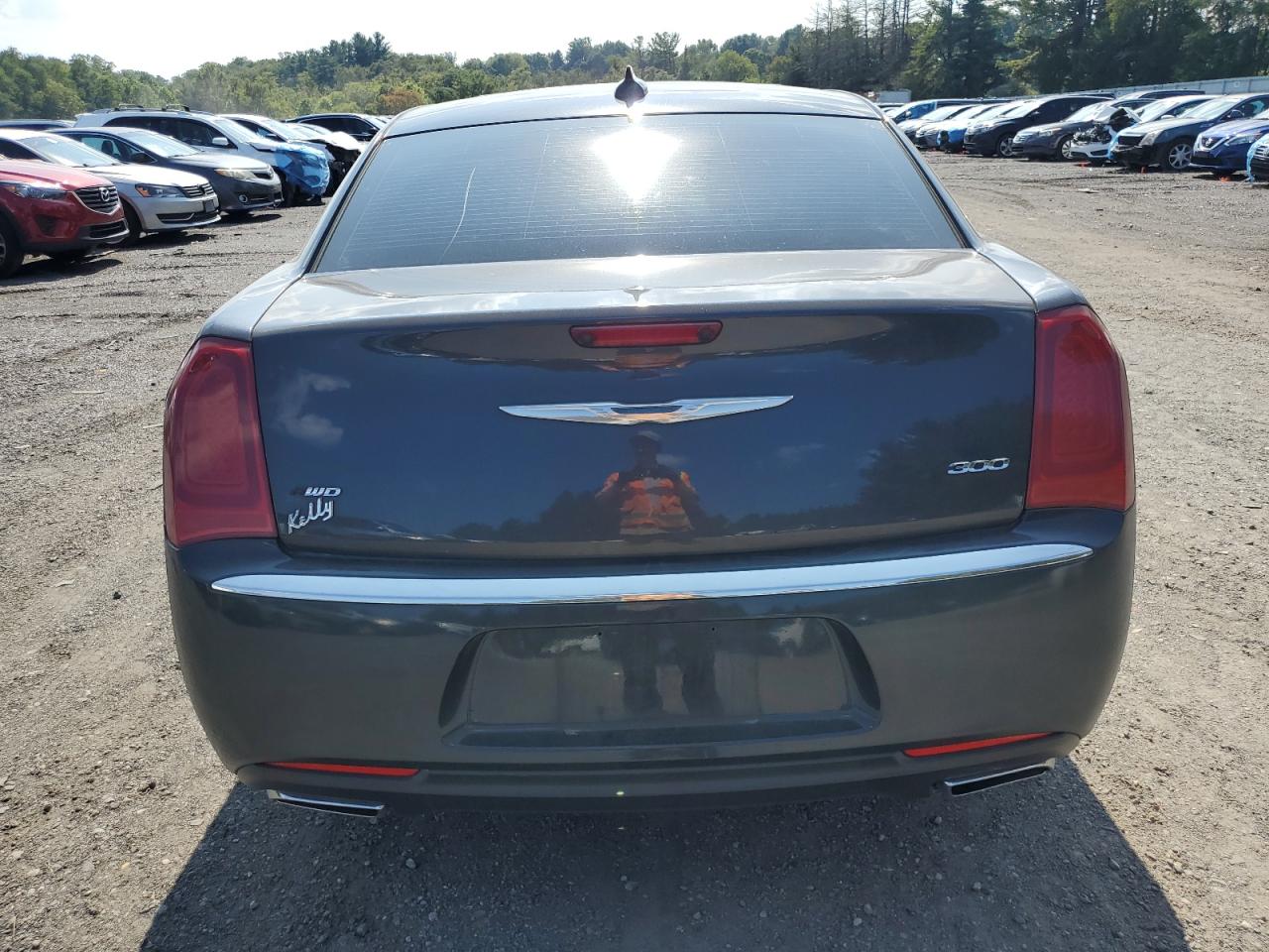 2016 Chrysler 300 Limited VIN: 2C3CCARG7GH230431 Lot: 81580425