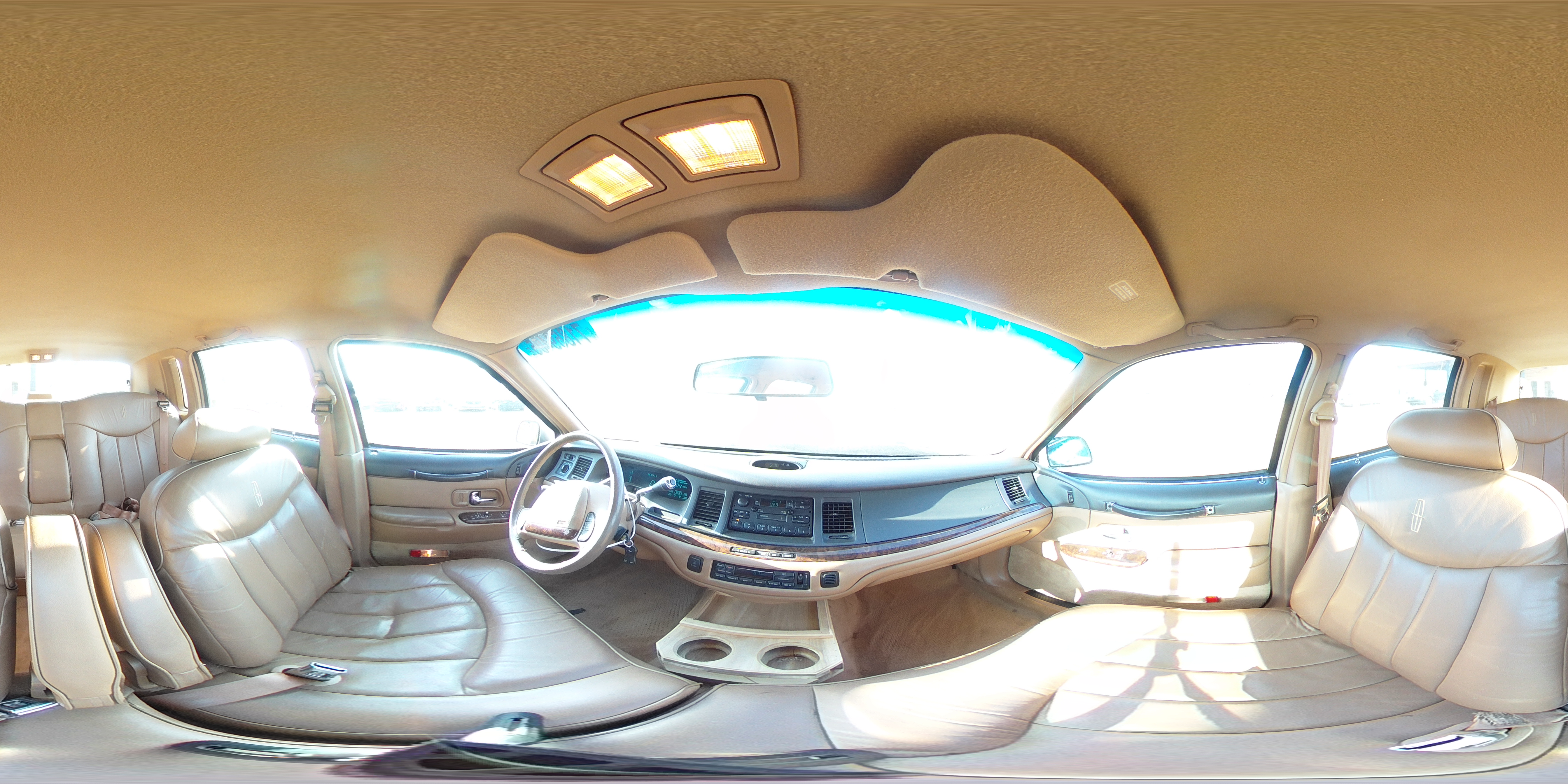 1996 Lincoln Town Car Executive VIN: 1LNLM81W9TY702967 Lot: 71869405