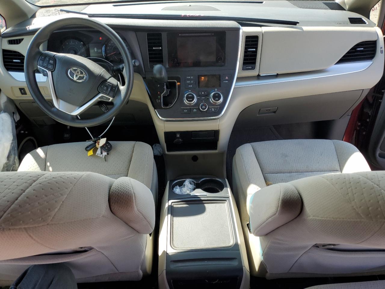 2015 Toyota Sienna Le VIN: 5TDKK3DC1FS563170 Lot: 81274975