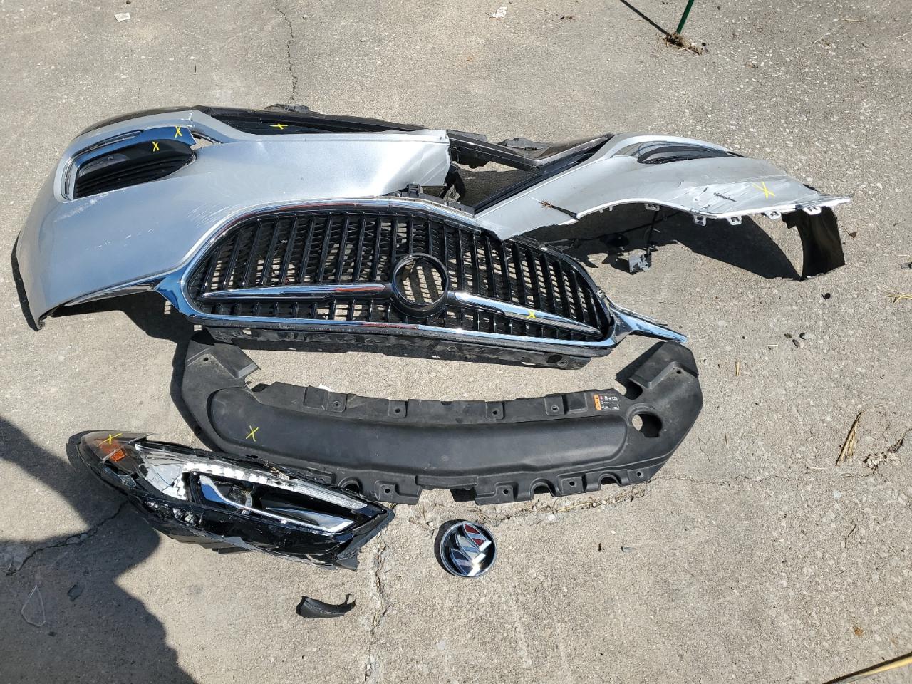 2020 Buick Enclave Essence VIN: 5GAEVAKW2LJ244182 Lot: 80075135