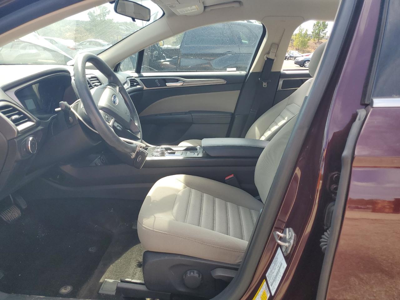 2017 Ford Fusion S VIN: 3FA6P0G76HR404804 Lot: 70714895