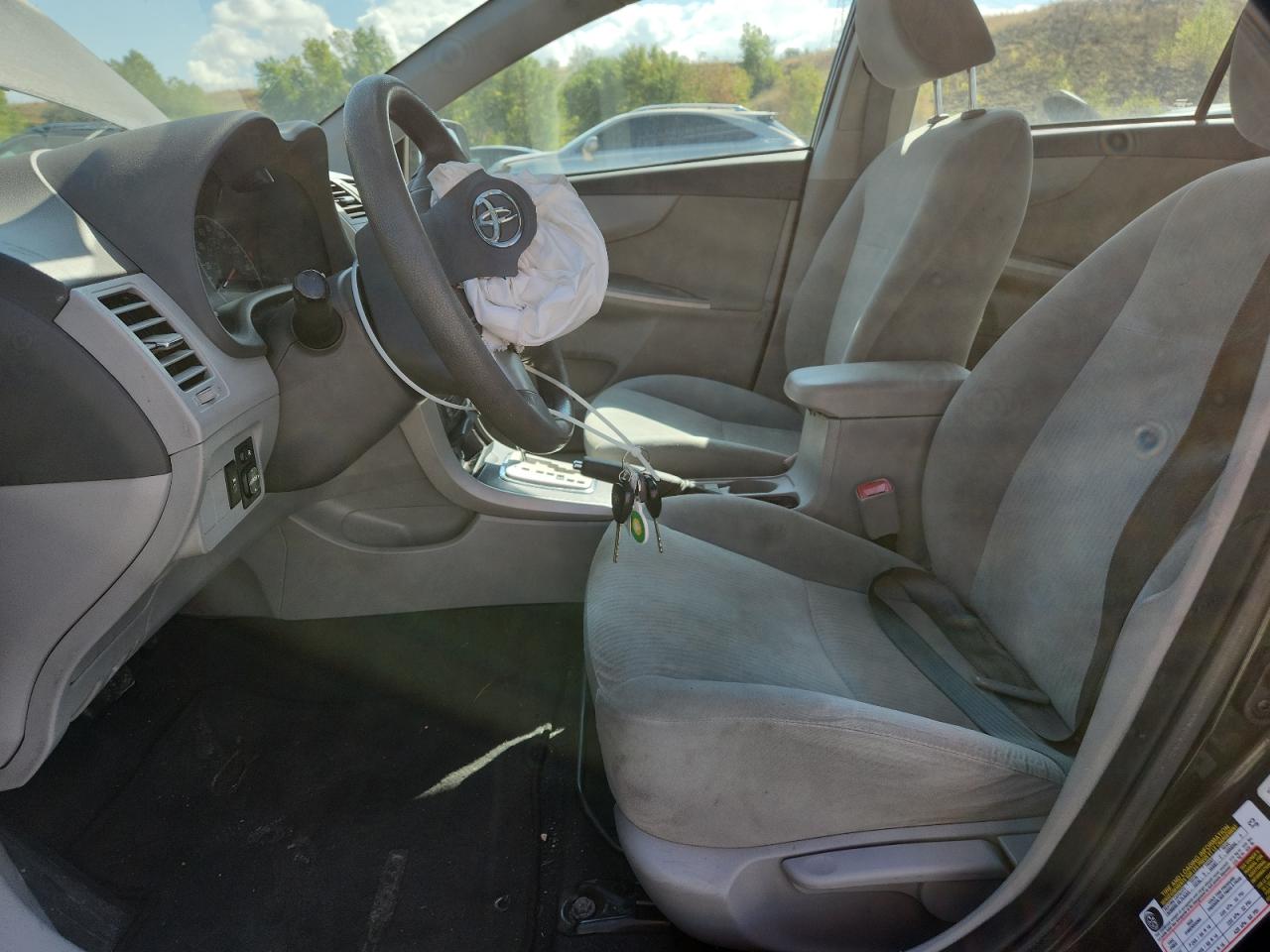 2010 Toyota Corolla Base VIN: 1NXBU4EE8AZ273542 Lot: 81620195