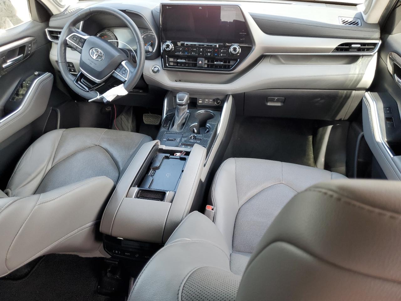 2022 Toyota Highlander Hybrid Limited VIN: 5TDXBRCH3NS547492 Lot: 83851495