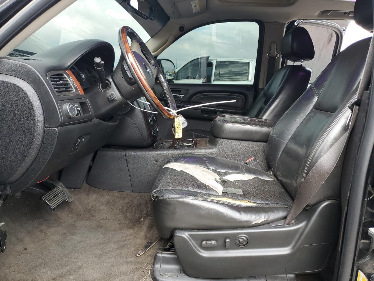 2009 GMC Yukon Denali VIN: 1GKFC03269R258227 Lot: 80227015
