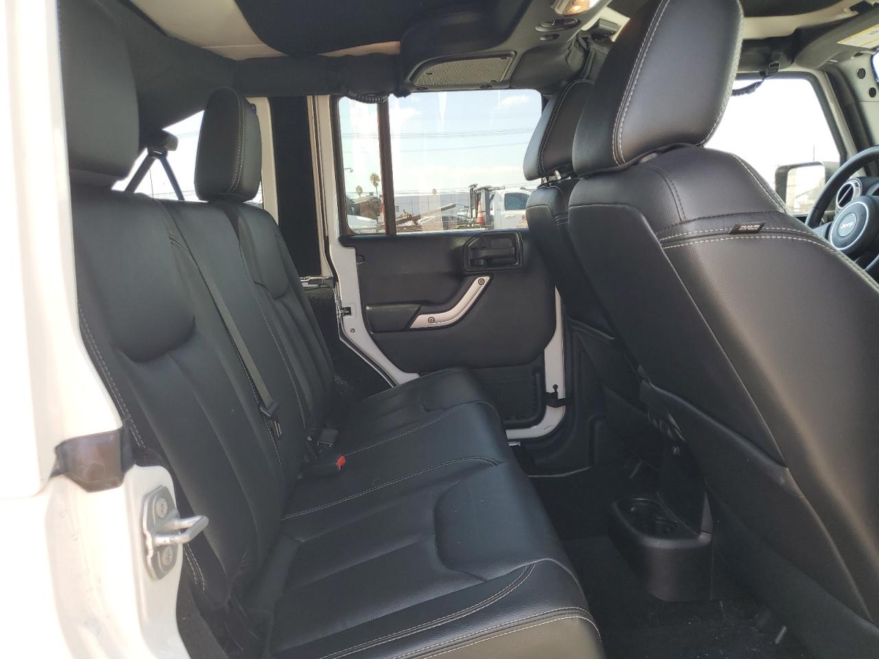 2015 Jeep Wrangler Unlimited Sahara VIN: 1C4HJWEG5FL732432 Lot: 82138635