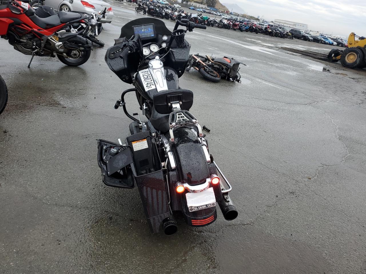 2011 Harley-Davidson Fltrx VIN: 1HD1KHM30BB630429 Lot: 81250745