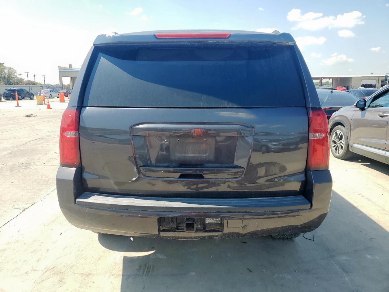 2017 Chevrolet Tahoe C1500 Ls VIN: 1GNSCAKC4HR293154 Lot: 83947155