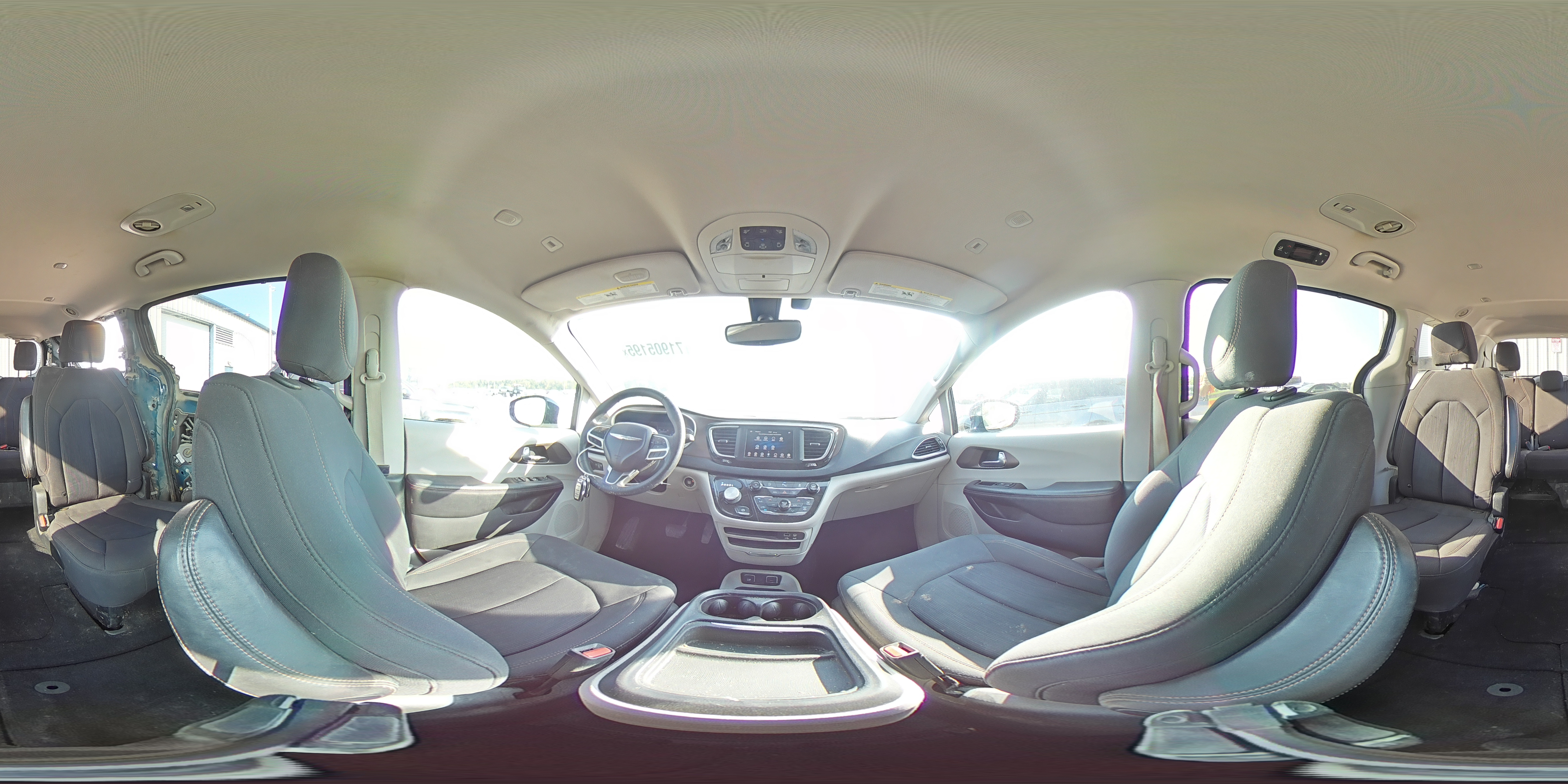 2019 Chrysler Pacifica Touring Plus VIN: 2C4RC1FG2KR567702 Lot: 71905195