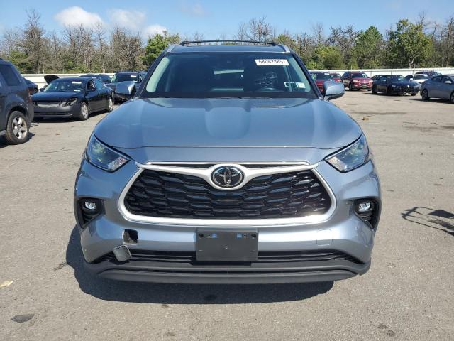  TOYOTA HIGHLANDER 2022 Бирюзовый