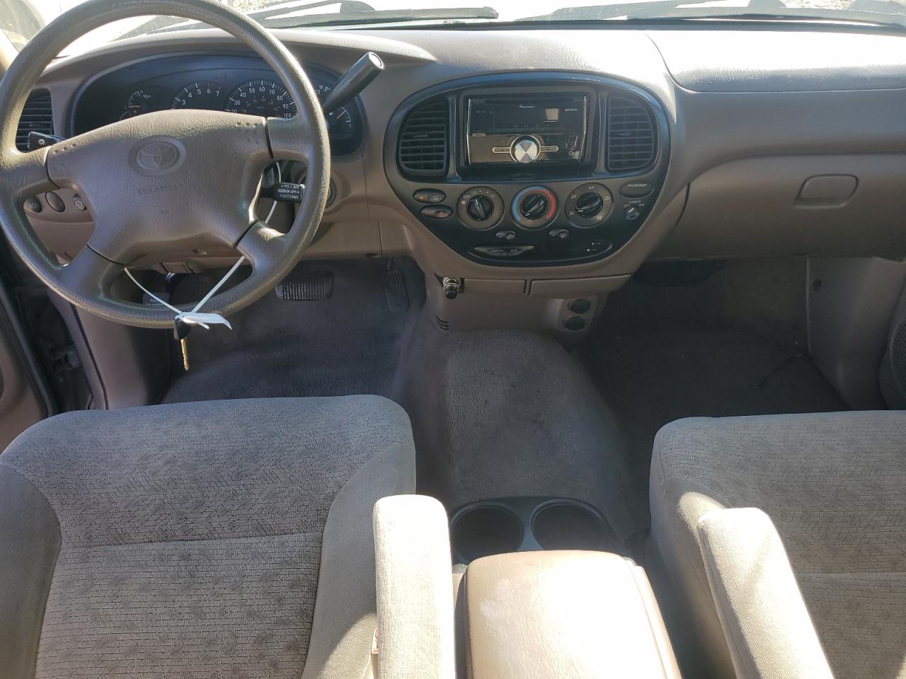 2001 Toyota Tundra Access Cab Limited VIN: 5TBBT48171S151882 Lot: 81711565