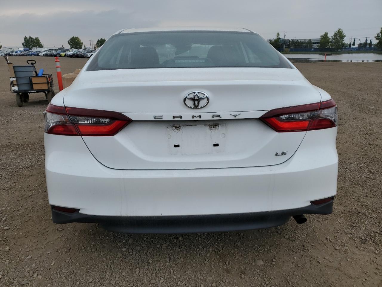 2022 Toyota Camry Le VIN: 4T1C11AK4NU662272 Lot: 70511965