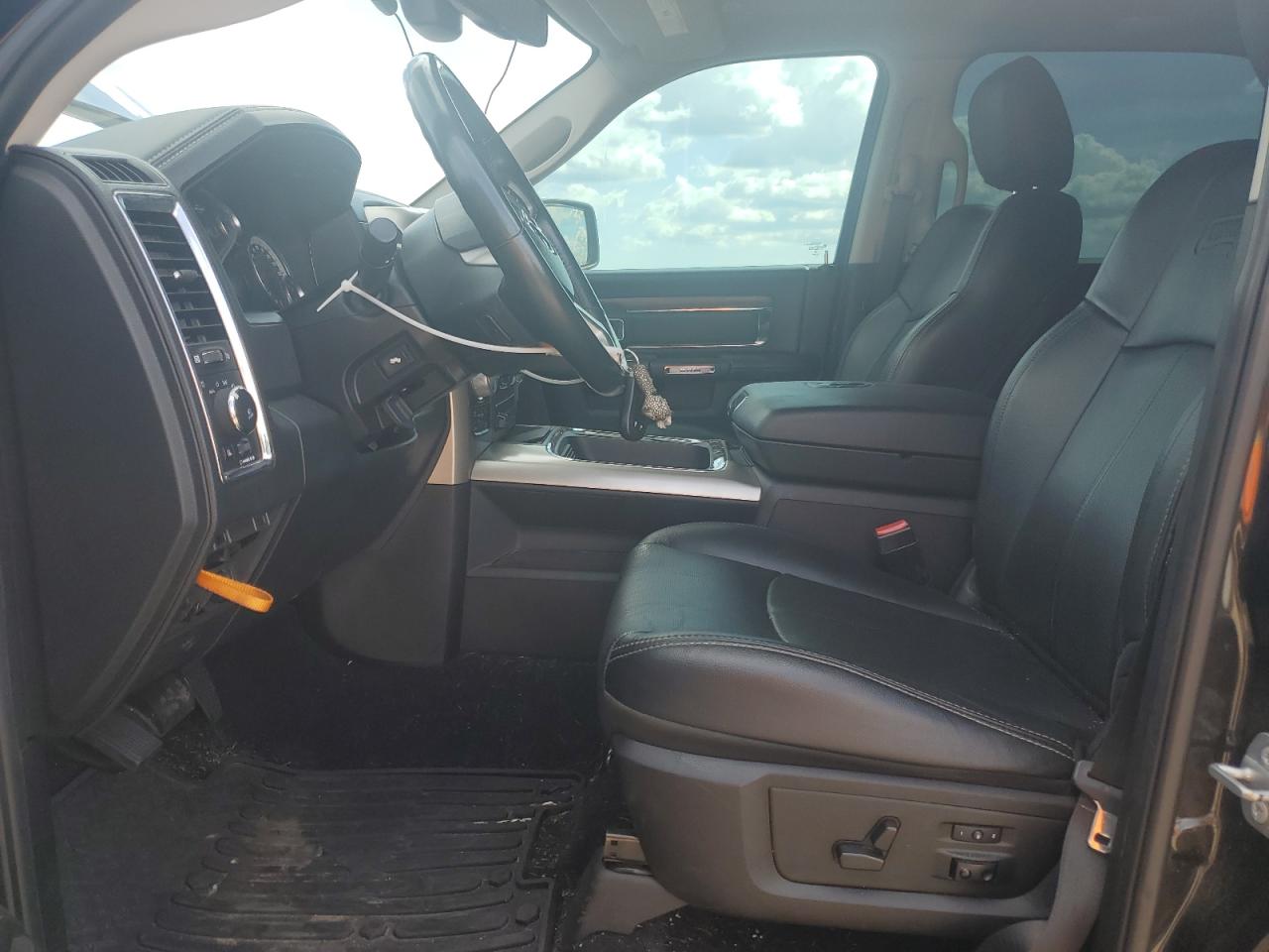 2018 Ram 1500 Laramie VIN: 1C6RR7NM6JS312869 Lot: 81955405