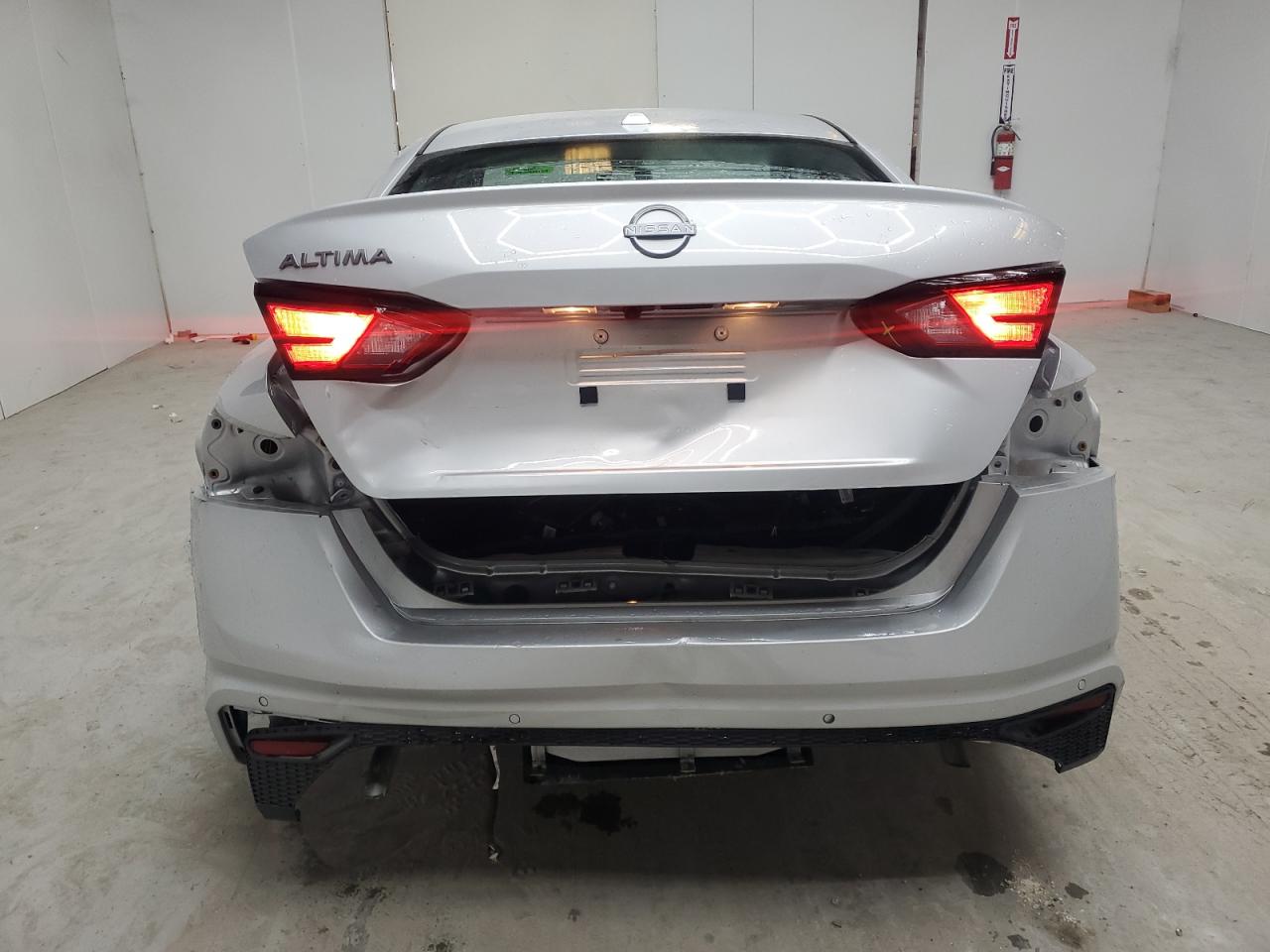 2025 Nissan Altima Sv VIN: 1N4BL4DV3SN366267 Lot: 83949025