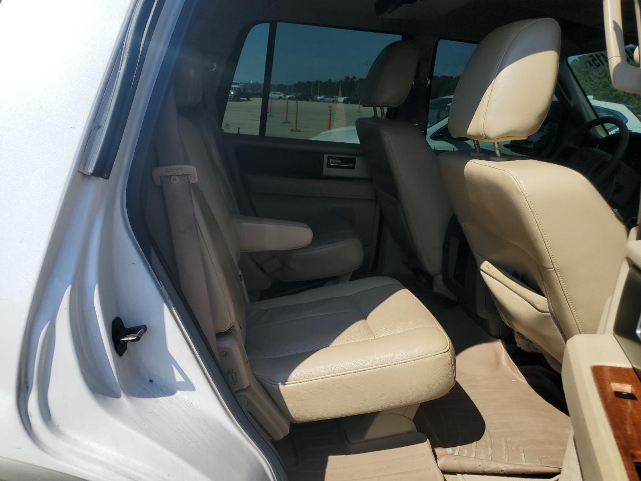 2010 Ford Expedition Eddie Bauer VIN: 1FMJU1H54AEB72028 Lot: 84581415