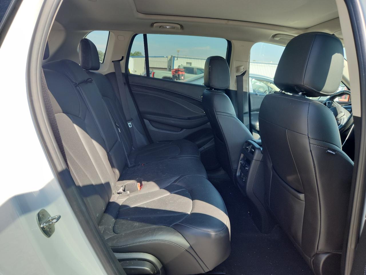 2019 Buick Envision Essence VIN: LRBFX2SA4KD144166 Lot: 82071215