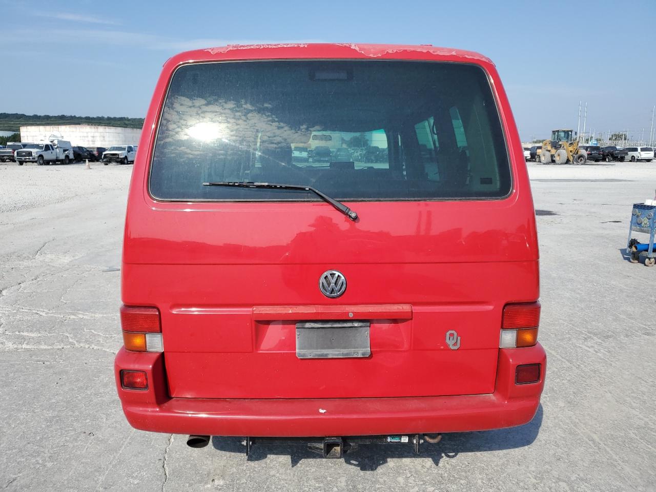 2003 Volkswagen Eurovan Gls VIN: WV2KB47073H001833 Lot: 80686065