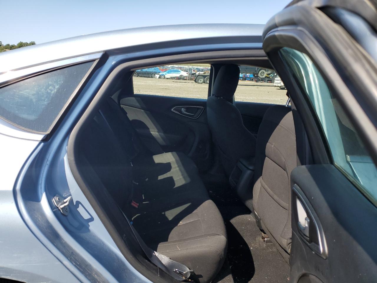2015 Chrysler 200 Limited VIN: 1C3CCCAG2FN757838 Lot: 71669175