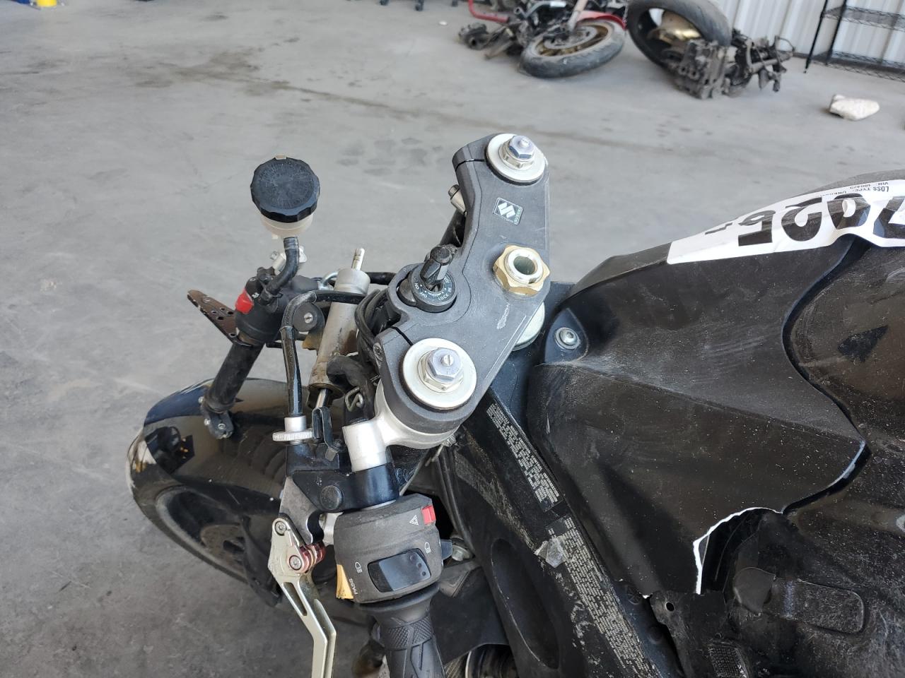 2006 Suzuki Gsx-R750 K6 VIN: JS1GR7KA962100429 Lot: 83857925