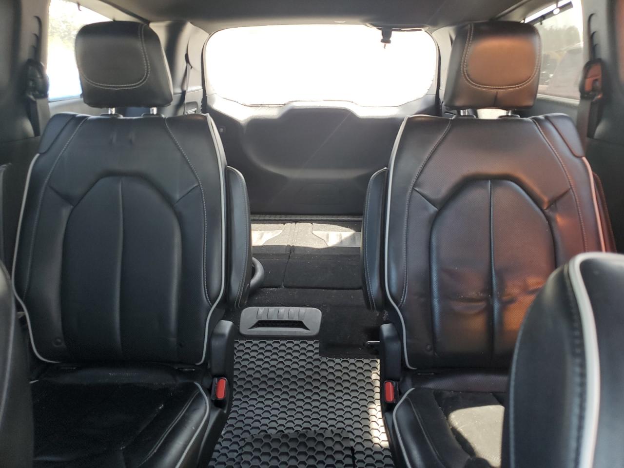 2019 Chrysler Pacifica Limited VIN: 2C4RC1GG6KR653450 Lot: 81572685